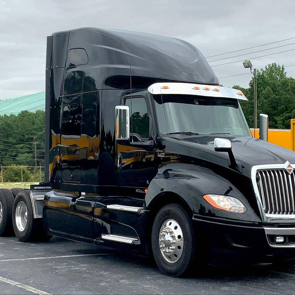 International Truck Windshield Replacement - Dave's Metro